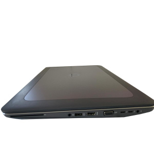 HP ZBook 17 G3 | Intel Core i7-6820HQ | 1920 x 1080 (Full-HD) | 32 GB | 2 x 500 GB SSD | NVIDIA Quadro M3000M | DE | Silber | 24 M